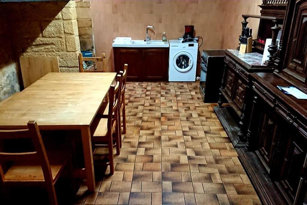 Demeure Du Xiiie-Xive S. Dans La Cite Medievale. Gourdon Extérieur photo